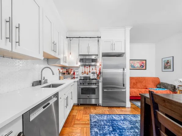 24-75 38th Street image 3 of 28