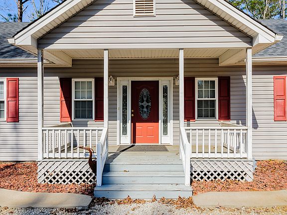 like new 4/3 on lake