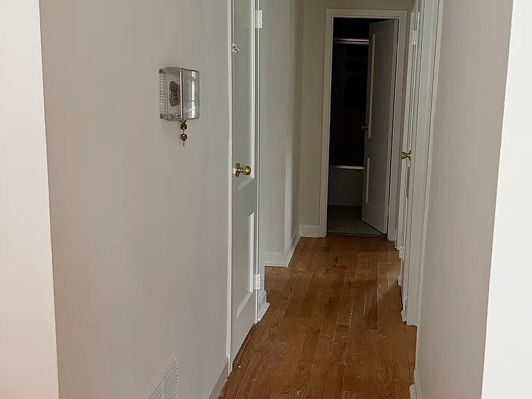 7507 Magarity Rd — Photo 2