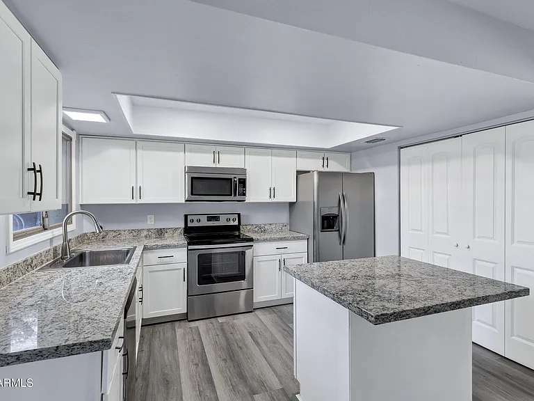 14 E Hermosa Dr — Photo 12