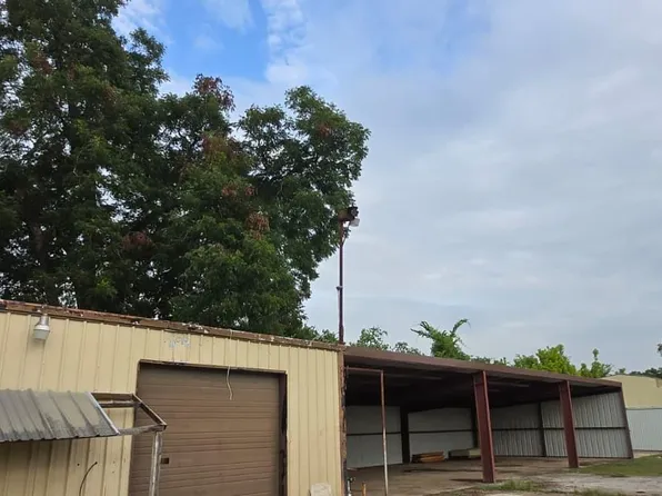1902 Charles Rd, Houston, TX 77093