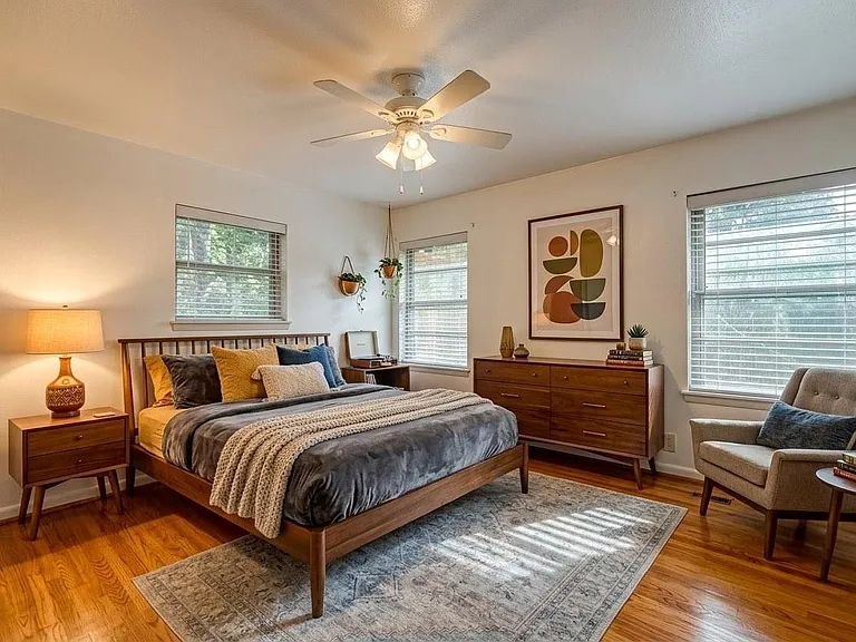 9139 Western Dr — Photo 10