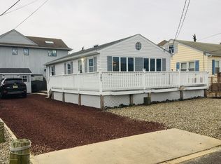 205 Sprague Ave, Seaside Park, NJ 08752