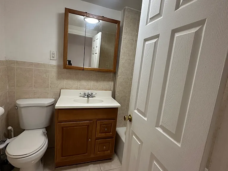 580A Quincy St #3 — Photo 4
