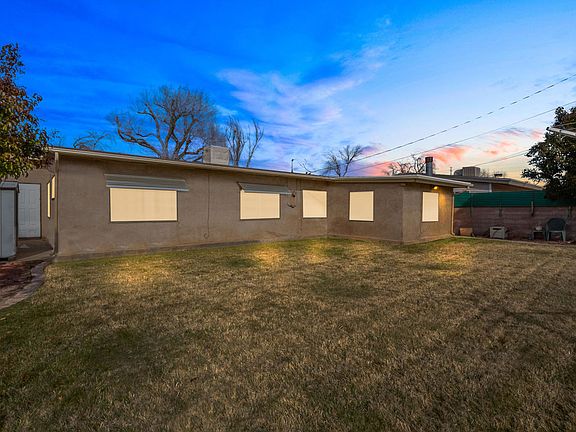 3rd image of 1044 W Avenue J13
