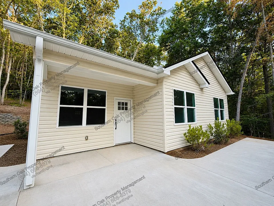 306 Hickory Trl