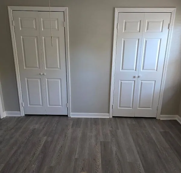 900 Indian Lake Dr NW — Photo 2