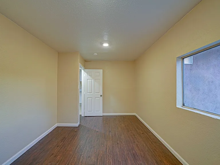 8940 Live Oak Ave #B — Photo 12