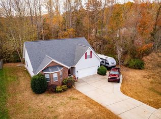1011 Raywood Ct, Matthews, NC 28104