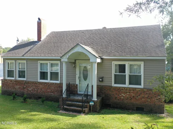 224 E Clay Street, Whiteville, NC 28472