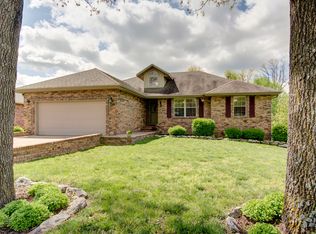 1316 W Timberview Rd, Nixa, MO 65714