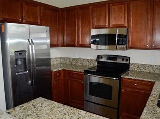 155 Emerald Creek Way, Davie, FL 33325