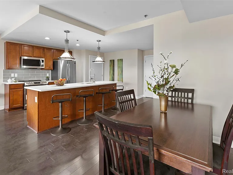 525 W Lafayette Blvd #21B — Photo 13
