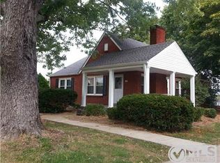 143 N Russell St, Portland, TN 37148