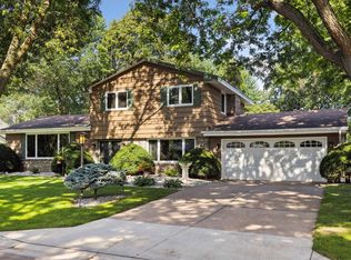 7080 Montrose Rd, Woodbury, MN 55125