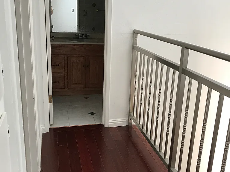 532 Sefton Ave #A — Photo 11