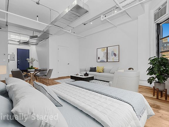 3rd image of 255 W 36th St #1208