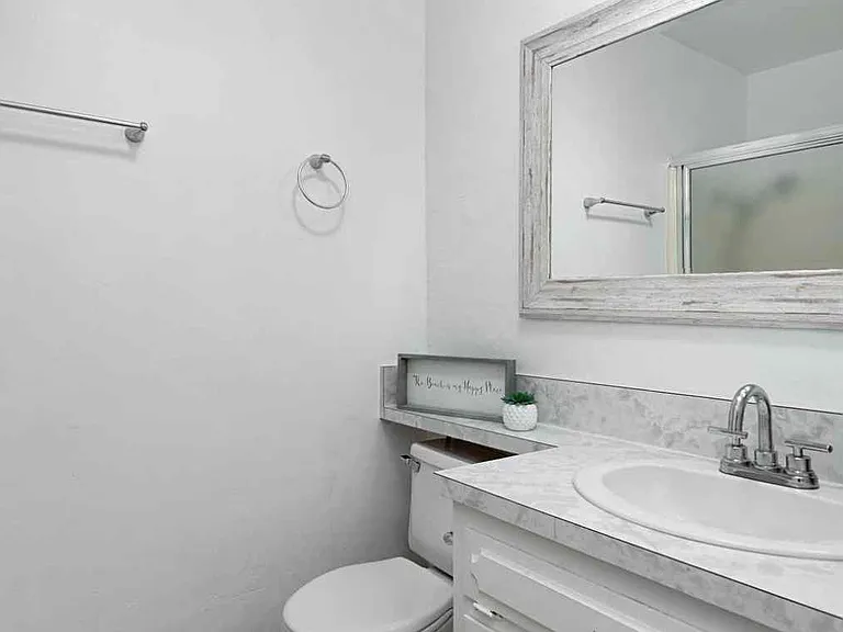710 Hillward St #2 — Photo 20