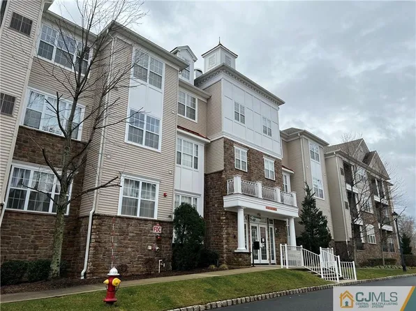 2302 Enclave Cir, Somerset, NJ 08873