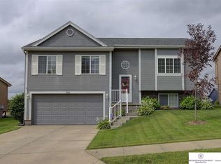 7508 N 73rd Ave, Omaha, NE 68122