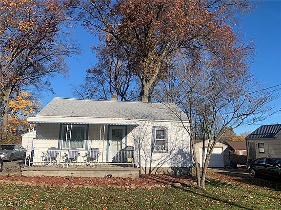 3rd image of 3858 Frederick St