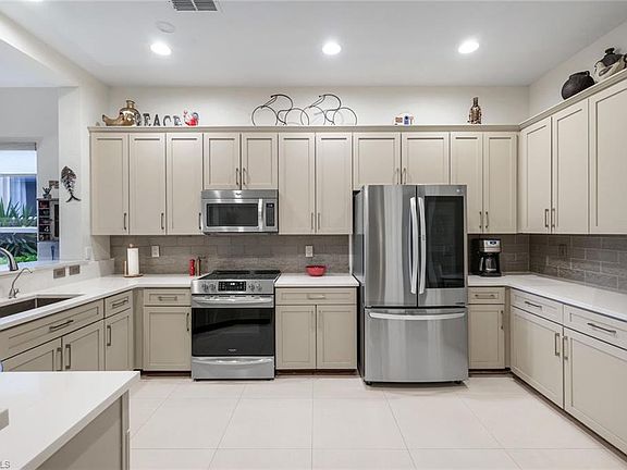 2nd image of 13850 Cleto DR