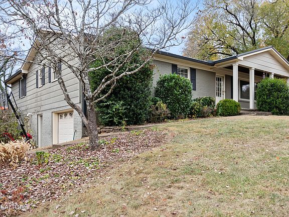 2nd image of 1313 Willmann Ln