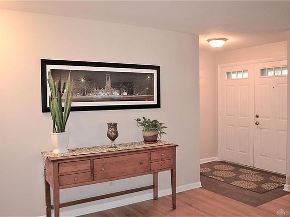 3rd image of 2399 Hemphill Rd