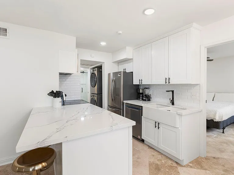 2750 Holly Hall St #1111 — Photo 6