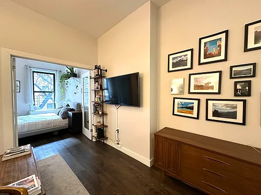 Rented by Tourma Realty LLC | media 1