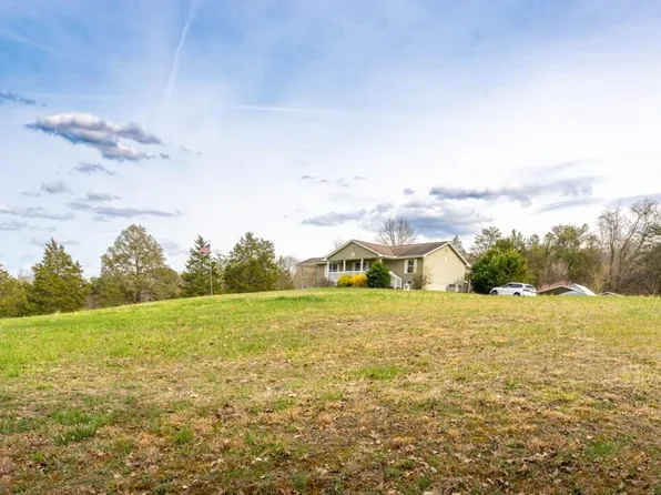 379 Water St, Speedwell, TN 37870