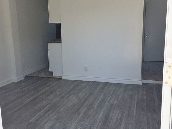 4th image of 208 N Coronado St #210