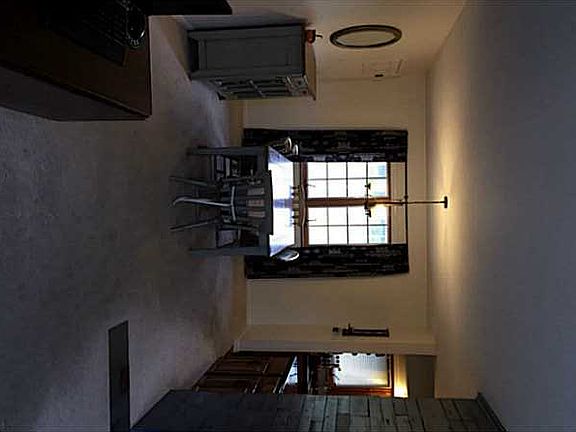 5th image of 1720 S Brookhollow Dr