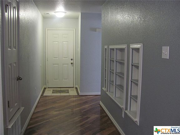 4th image of 515 Redbud Dr