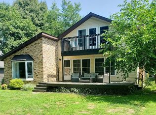 5409 Oak Ave, Lambton Shores, ON N0N1J7