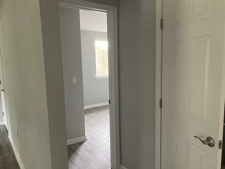 719 Cypress Dr — Photo 23