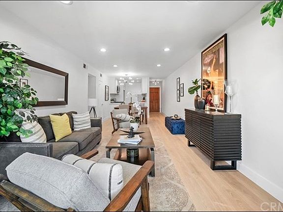 5th image of 1741 Granville Ave APT 102