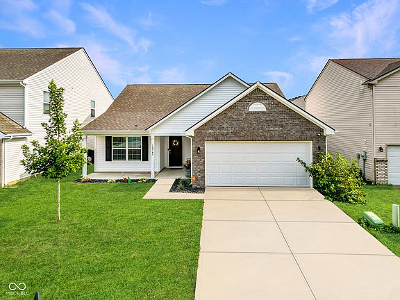 3rd image of 10347 Lyric Dr