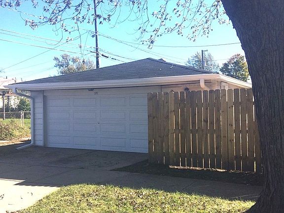 3rd image of 371 Jeffery Ave