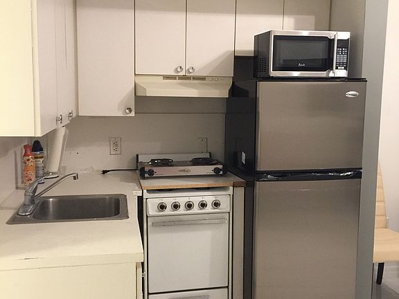 3rd image of 2618 Collins Ave APT 326