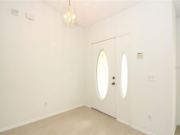 3rd image of 4550 Oakton Dr