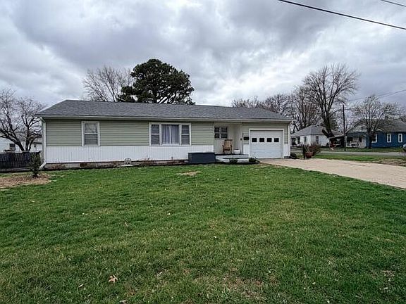 3rd image of 306 E High St