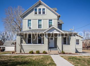 3016 Pacific St, Omaha, NE 68105