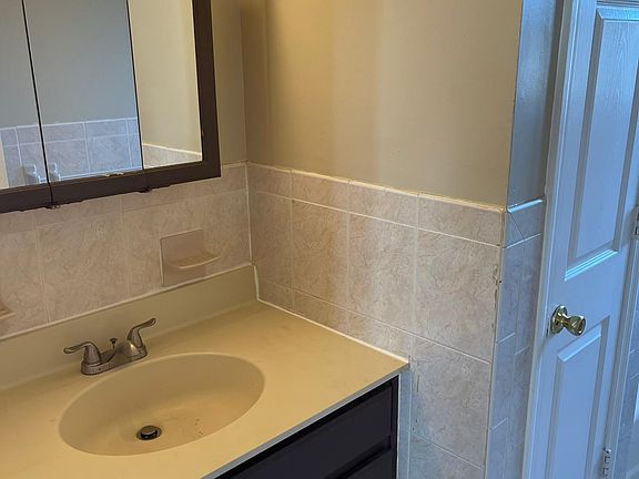 5th image of 200 Bergen St Floor 3