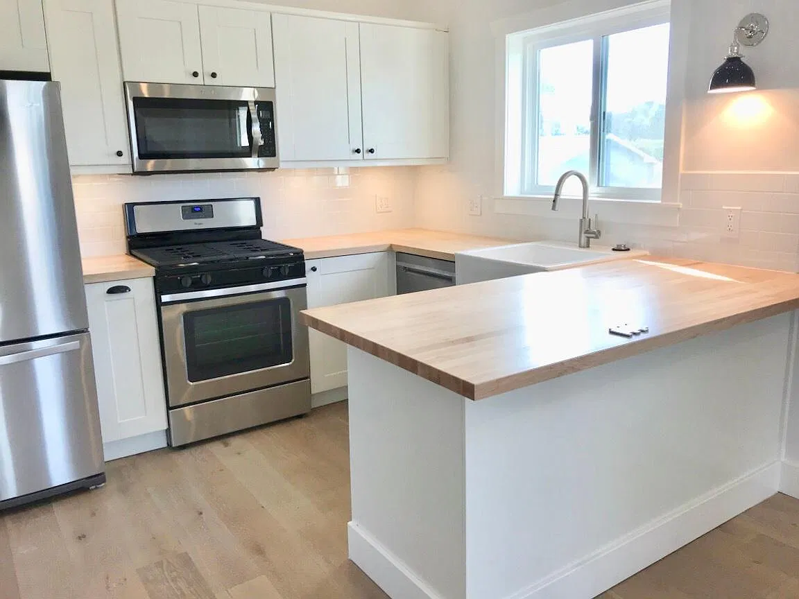 1800 Mozart St — Photo 4