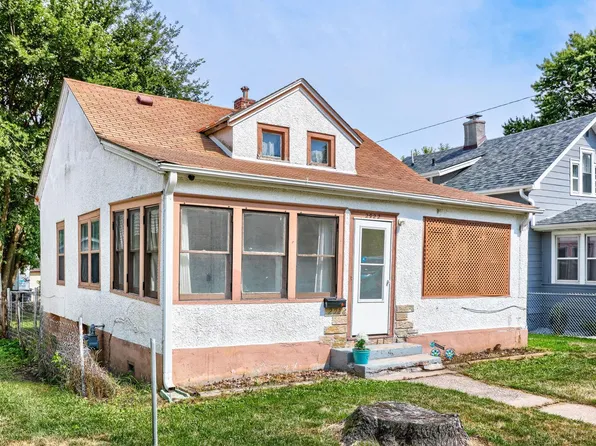 2922 Sheridan Ave N, Minneapolis, MN 55411
