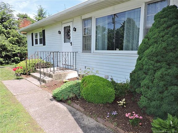 2nd image of 38 Perkins Ave