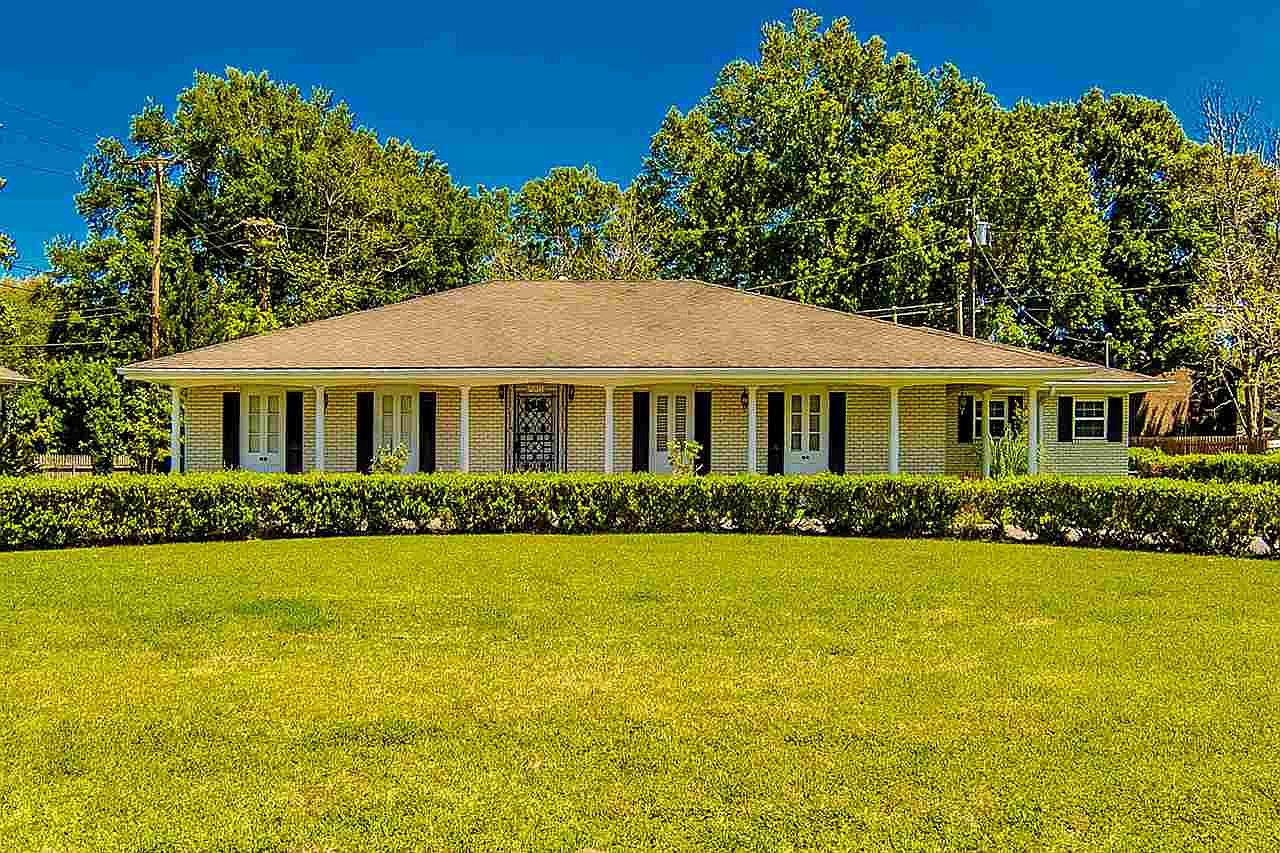 905 Country Club Blvd, Thibodaux, LA 70301 Zillow