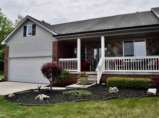 30114 Prospect St, Chesterfield, MI 48051