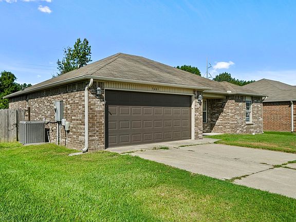 3rd image of 5401 Trammel Estates Dr